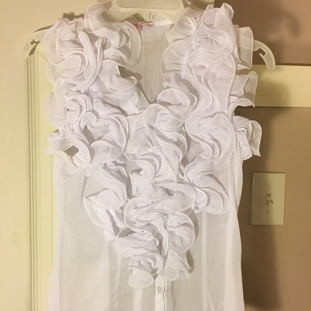Sleeveless top